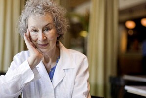 <strong>MARGARET ATWOOD</strong>